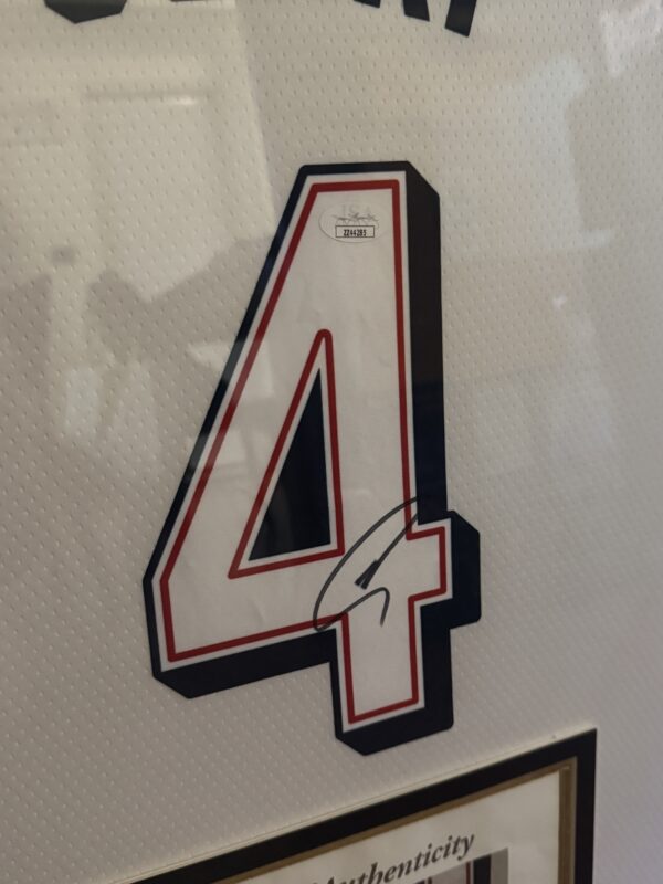 IMG_7401 🏀【球迷必收|Stephen Curry 巴黎奧運時期 球迷版 精緻裱框簽名球衣】