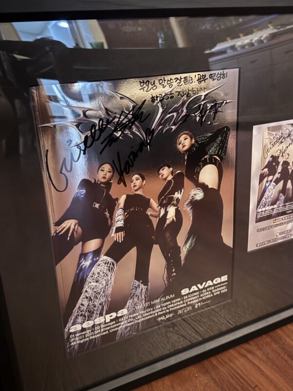 S__72318982 🎶【歌迷必收|aespa《Savage》1st Mini Album 全團親筆簽名專輯+Karina加簽祝福語】