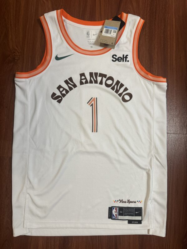 img_7107 🏀【球迷必收|Victor Wembanyama 球迷版 親筆簽名球衣】