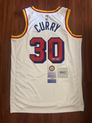 img_7117-2 🏀【球迷必收|Stephen Curry 球迷版 親筆簽名球衣】