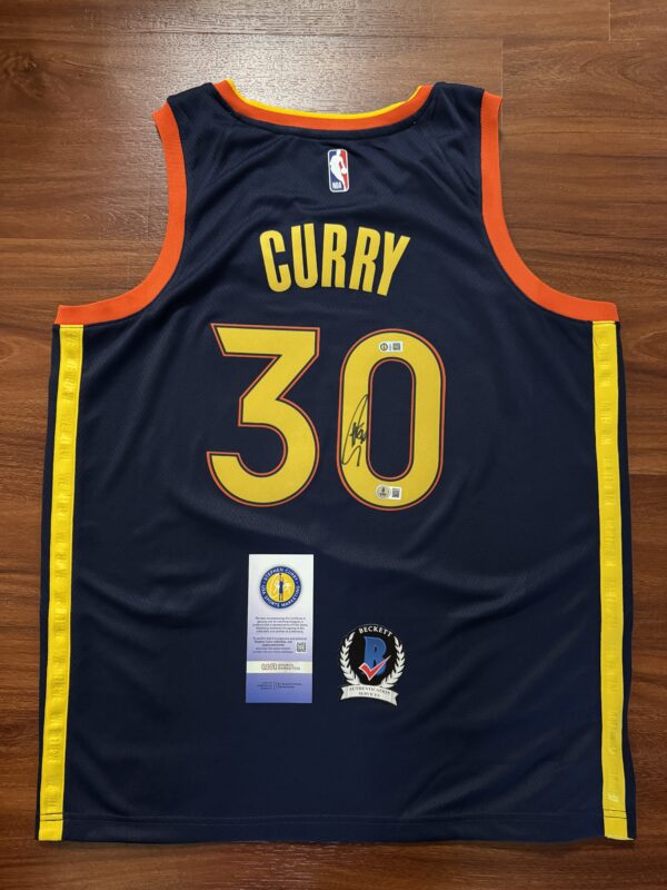 IMG_2979 🏀【球迷必收|Stephen Curry 球迷版 親筆簽名球衣】