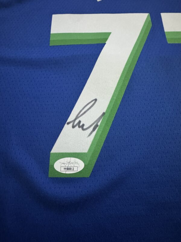 IMG_7274 🏀【球迷必收|Luka Dončić 獨行俠 球迷版 球衣親筆簽名】