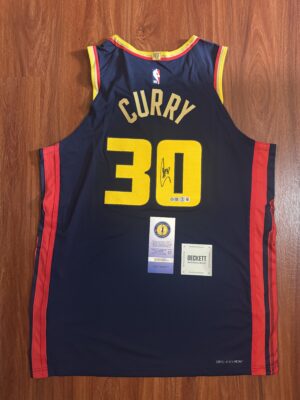 IMG_7300 🏀【球迷必收|SStephen Curry 城市版 球員版 4000 顆三分球紀念款 親筆簽名球衣】