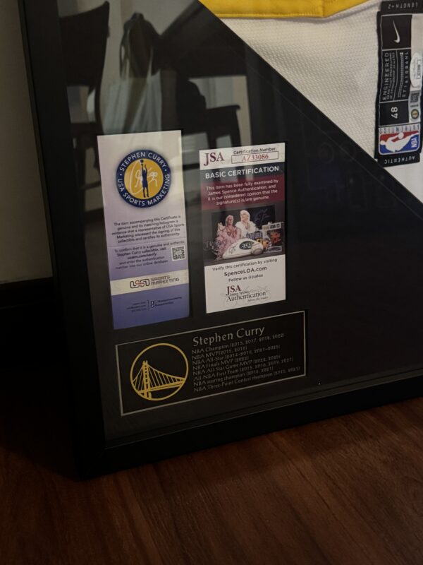IMG_7390 🏀【球迷必收| Stephen Curry 簽名球衣 金州勇士隊 白色球員版】