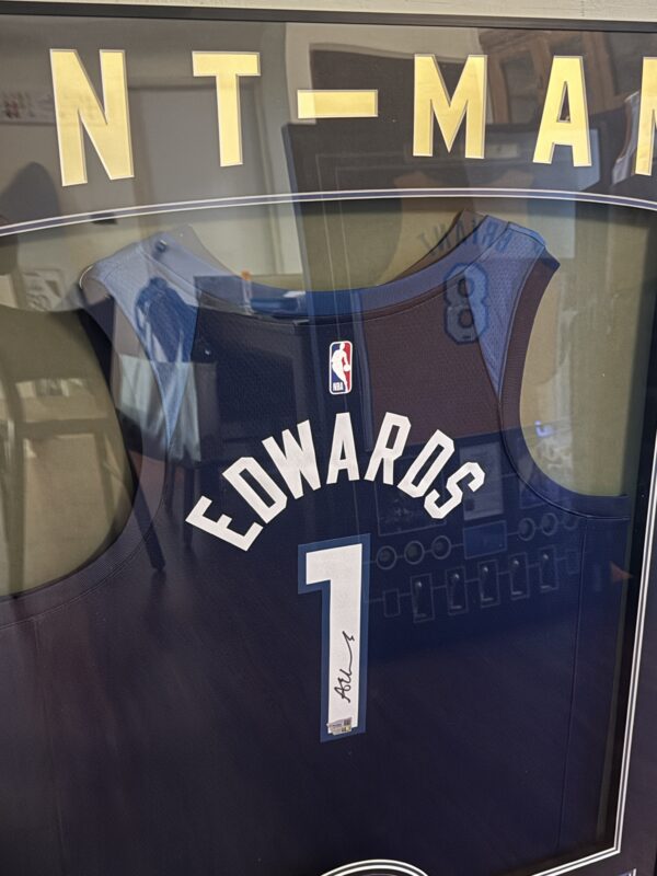 IMG_7399 🏀【球迷必收|Anthony Edwards「ANT-MAN」精裝裱框 球迷版 親筆簽名球衣】