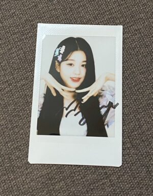 🎶【歌迷必收｜張員瑛 親筆簽名拍立得】