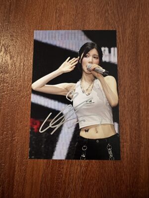 🎶【歌迷必收｜Asa 簽名照】