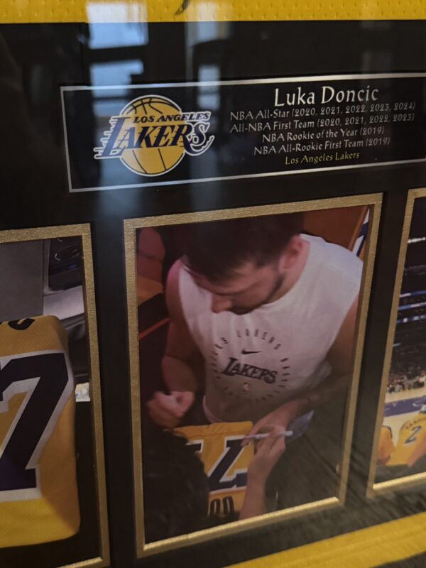 S__72318995 【🏀【球迷必收|Luka Dončić 球迷版 親筆簽名球衣】
