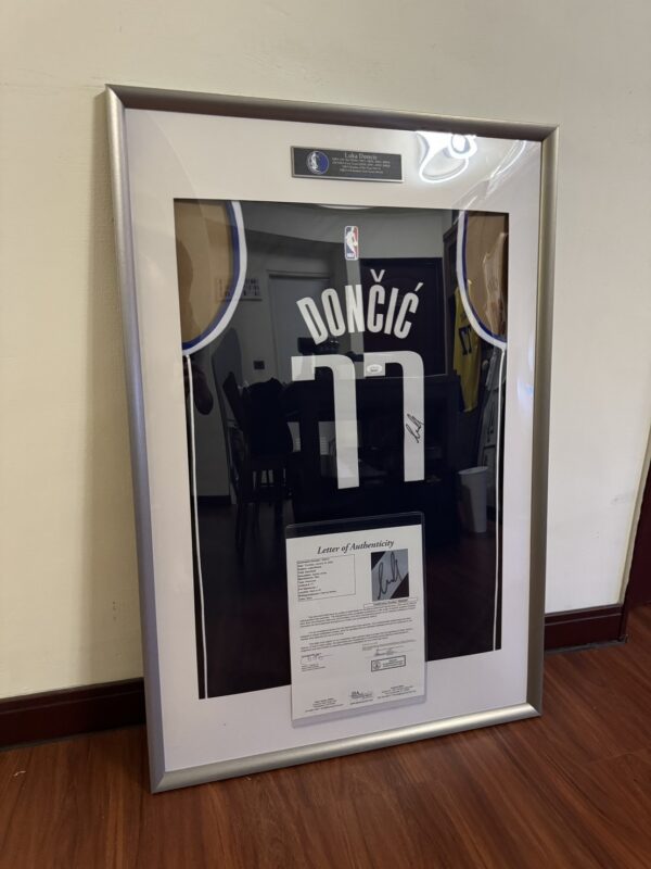 S__72581146 🏀【球迷必收|Luka Dončić 親筆簽名球衣】