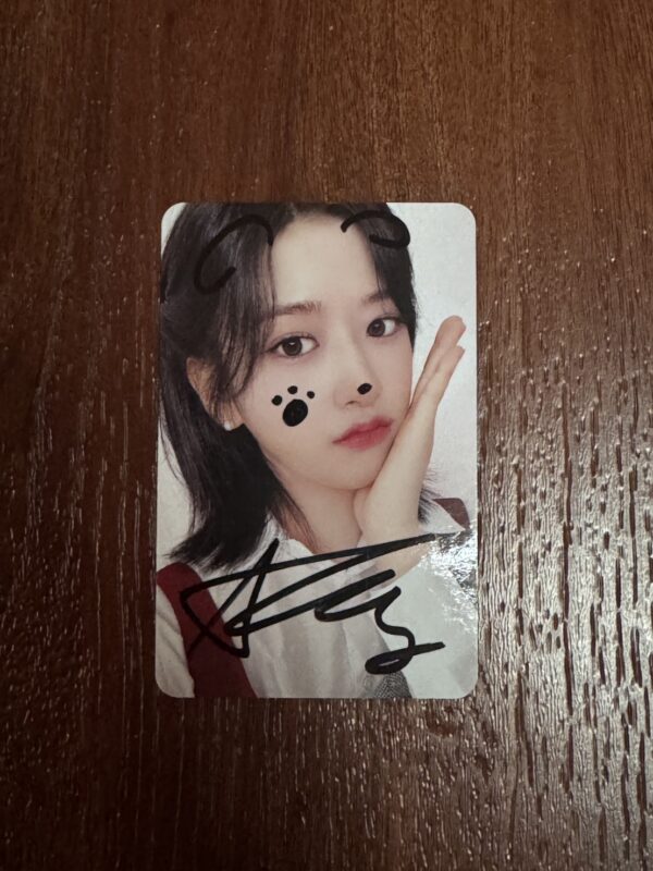 S__74129446 🎶【歌迷必收|〈IVE Switch〉IVE 安俞真 親筆簽名小卡】