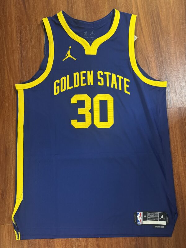 【收藏家先生】｜現貨不用等｜Stephen Curry 宣告版  大圖雙認證 球員版簽名球衣