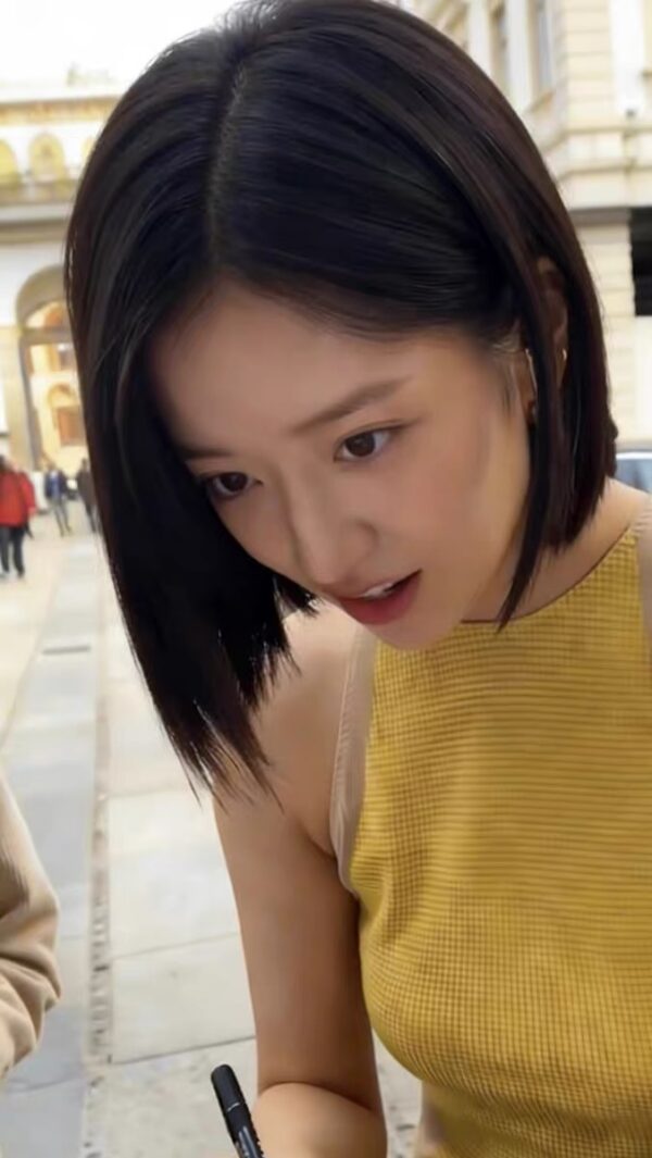 【收藏家先生】｜現貨不用等｜有來源｜安俞真 親筆簽名拍立得