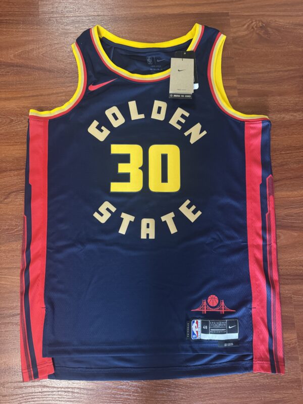 【收藏家先生】｜現貨不用等｜4000三分同款｜Stephen Curry 球迷版 雙認證 簽名球衣