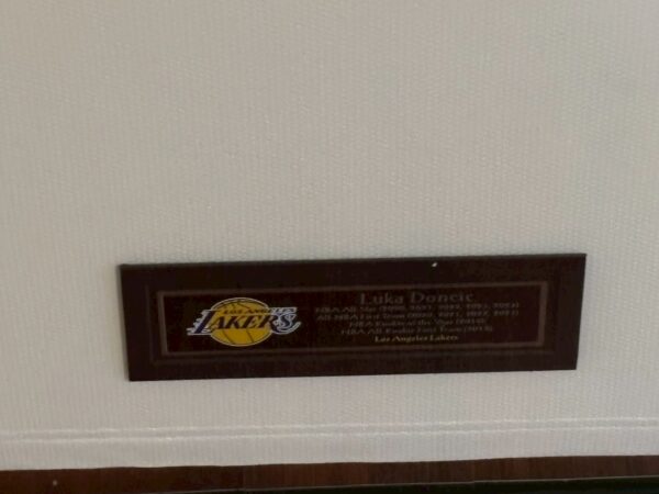 【收藏家先生】｜現貨不用等｜Luka Doncic 湖人主場限定款 球員版 簽名球衣