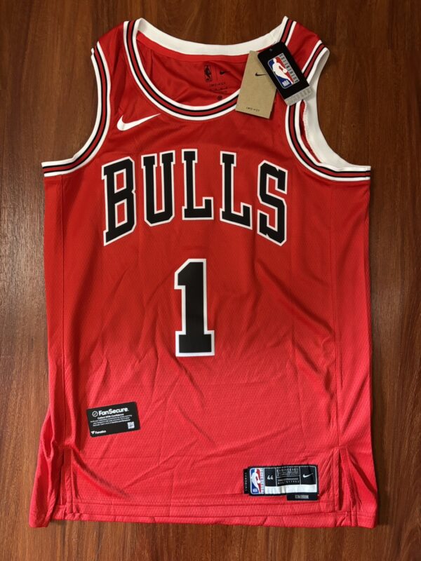 【收藏家先生】｜NBA｜簽名球衣｜  Derrick Rose 公牛時期 球迷版 親筆簽名球衣