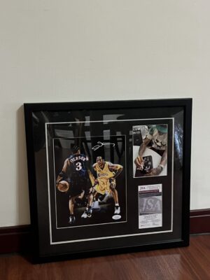 【收藏家先生】｜NBA｜Allen Iverson經典戰役 PSA認證親筆簽名海報