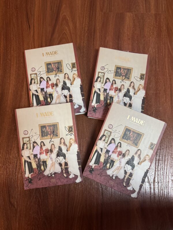 S__93134880_0 【收藏家先生】|韓團|I-DLE 全員親筆簽名專輯《I MADE》|現貨不用等