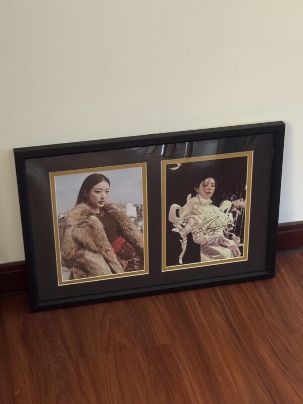 S__93200399_0 【收藏家先生】|韓團|I-DLE 葉舒華 簽名海報|現貨不用等