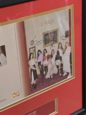 【收藏家先生】｜韓團｜I-DLE 全員親筆簽名專輯《I MADE》｜現貨不用等