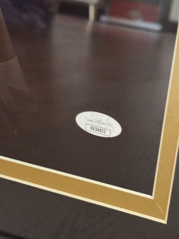 【收藏家先生】｜NBA｜Allen Iverson 親筆簽名海報｜JSA 認證｜裱框收藏｜現貨不用等