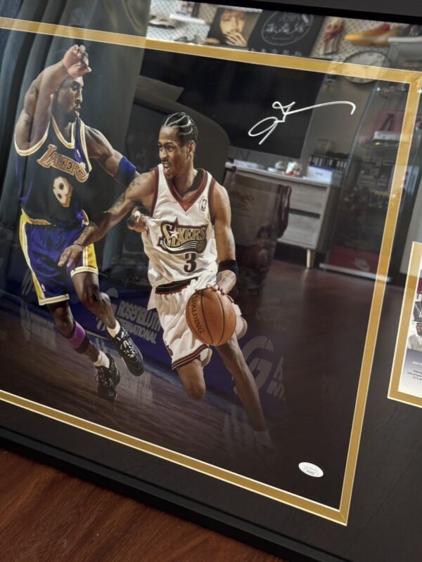 【收藏家先生】｜NBA｜Allen Iverson 親筆簽名海報｜JSA 認證｜裱框收藏｜現貨不用等