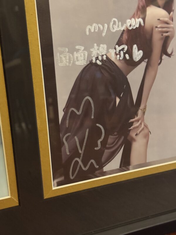 【收藏家先生】｜KPOP｜曹薇娟 親筆簽名｜稀有收藏｜現貨不用等