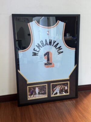 【收藏家先生】｜現貨不用等｜NBA｜簽名球衣｜Wembanyama 球員版 有贊助標 Fanatics認證 簽名球衣