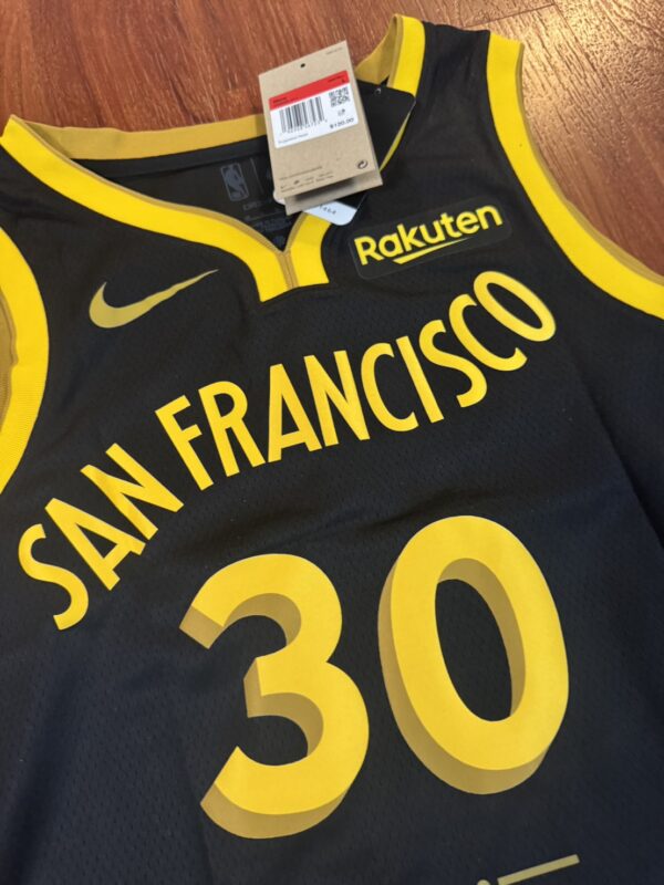 8.6 【收藏家先生】|現貨不用等|NBA|Stephen Curry球迷版BAS、USASM、Fanatics 認證 簽名球衣