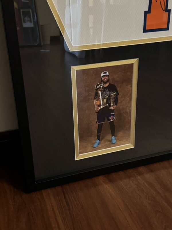 S__108404750_0 【收藏家先生】|可預購|NBA|簽名球衣|Jalen Brunson 球迷版 BAS認證 親筆簽名球衣含裱框