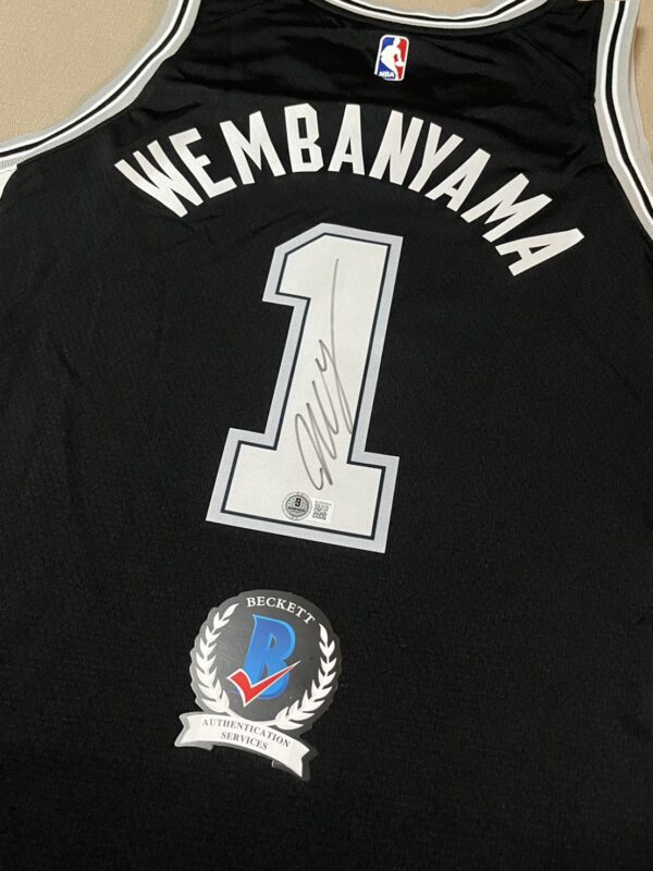 Z.2 【收藏家先生】|現貨不用等|NBA|簽名球衣|Victor Wembanyama 球迷版 親筆簽名球衣
