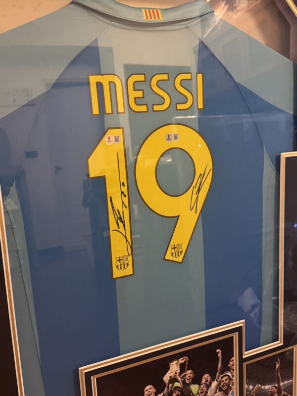 【收藏家先生】｜現貨不用等｜足球｜簽名球衣｜Yamal 、Messi 雙簽雙認證 巴塞 簽名球衣