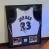 【收藏家先生】｜現貨不用等｜NBA｜簽名球衣｜Jordan 巫師時期 球員版 PSA認證 簽名球衣 含精緻裱框