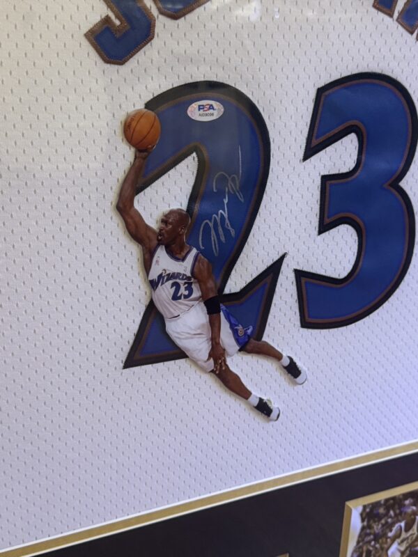【收藏家先生】｜現貨不用等｜NBA｜簽名球衣｜Jordan 巫師時期 球員版 PSA認證 簽名球衣 含精緻裱框